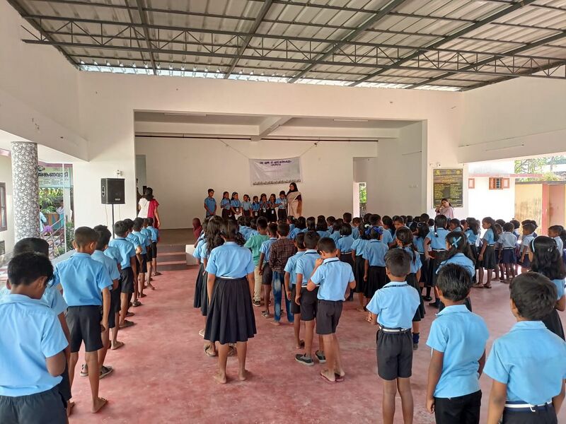 പ്രമാണം:43406 activity School Asembly.jpg