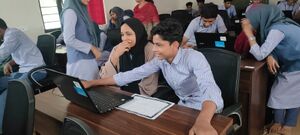 47042-KKD-LITTLE KITE-IT TRN FOR MOMS2.jpg