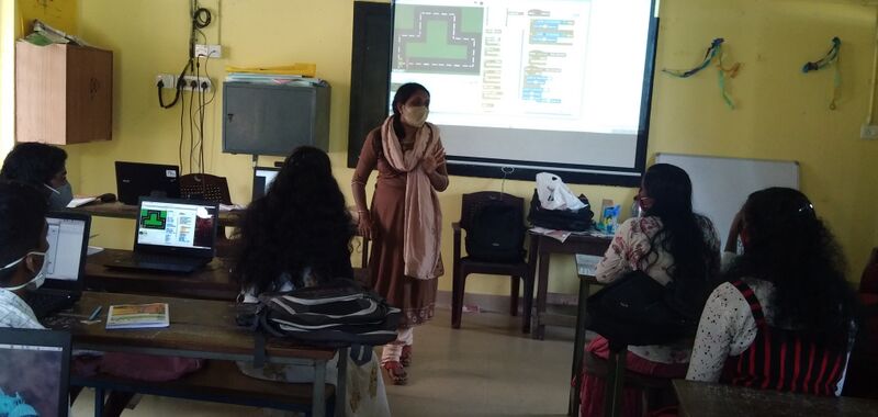 പ്രമാണം:Little kites school camp.jpg