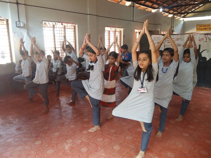 പ്രമാണം:യോഗ ക്ലാസ്സ് 2016-19.jpg