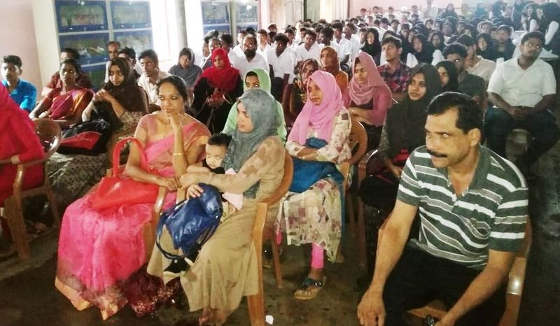 പ്രമാണം:സമ്മേളന സദസ്സ്.jpeg