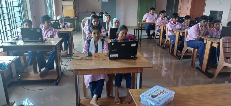 പ്രമാണം:13022 camp3.jpg