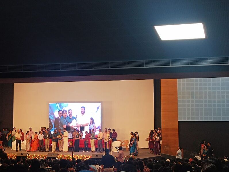 പ്രമാണം:21048 1.jpg