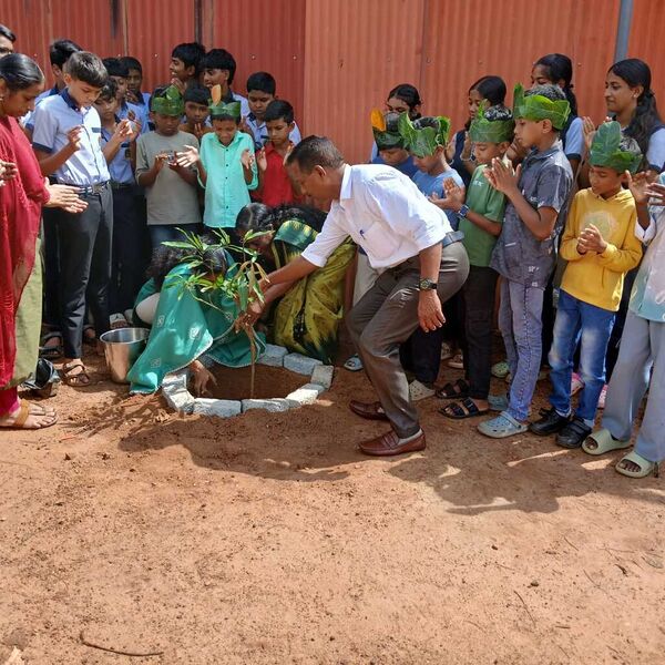 പ്രമാണം:23046 environment day .jpg