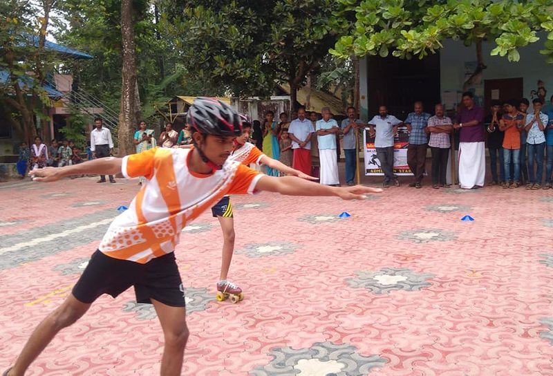 പ്രമാണം:42021 1200001.jpg