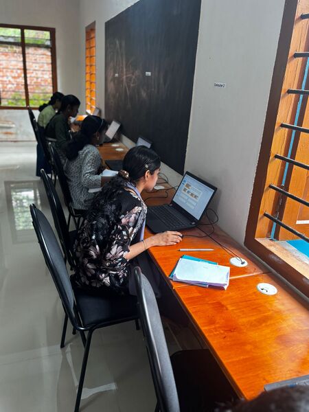 പ്രമാണം:42027 lk Entrance 2025 3.jpeg