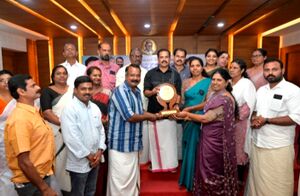 44018 mikavu24 1.jpg