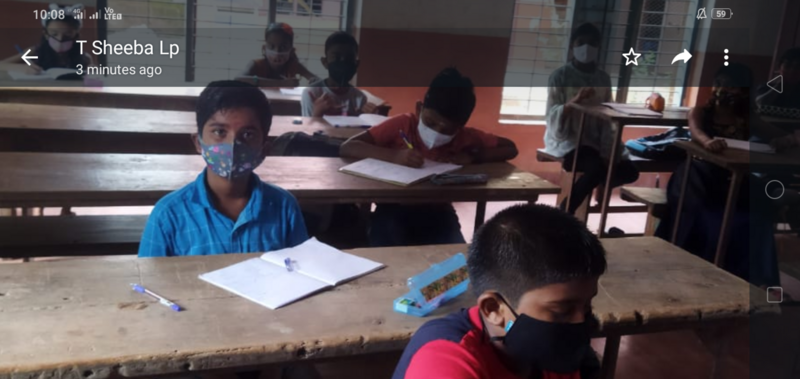 പ്രമാണം:BS21 KNR 13044 2.png