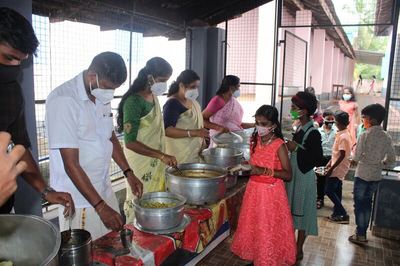 പ്രമാണം:BS21 KTM 33087 10.jpg