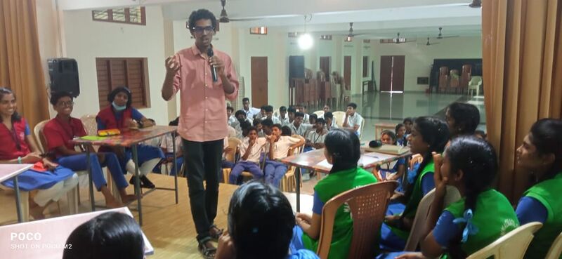 പ്രമാണം:Debate population 35052 23 (4).jpg