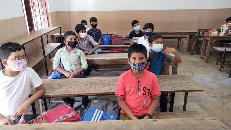 പ്രമാണം:Nusrath Secondary School Praveshanolsavam-2021 2.jpg