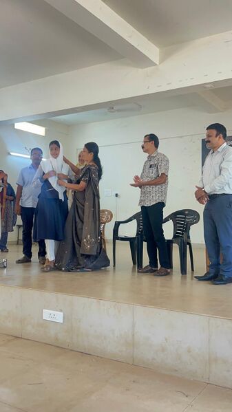 പ്രമാണം:10103-hitech-civil service orientation.jpeg