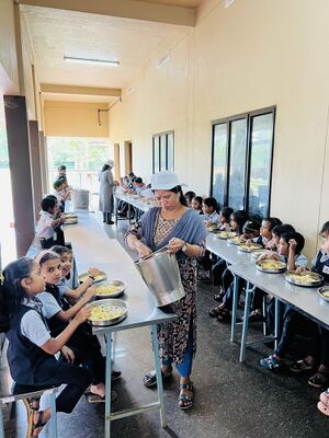 12024-noon meal 1.jpg