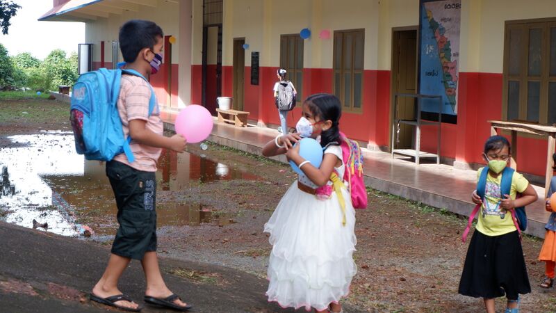 പ്രമാണം:12058 BS i.JPG