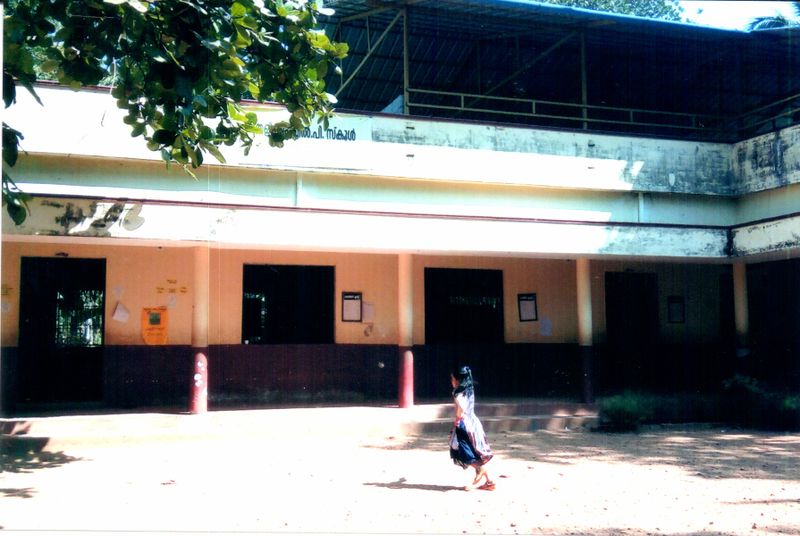 പ്രമാണം:16406 sch.jpg