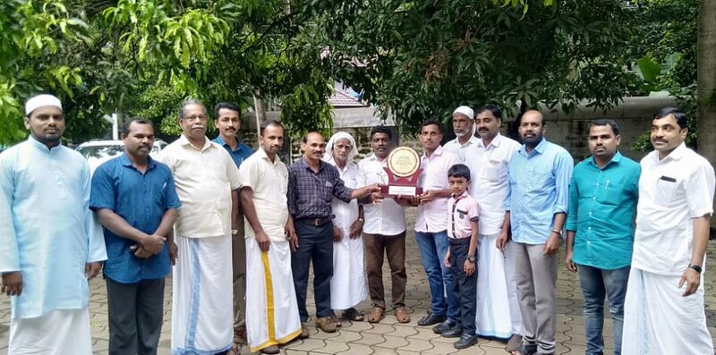 പ്രമാണം:19833 best pta 19-20 1.jpg