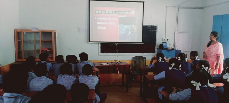 പ്രമാണം:23052-chandrayan 3d.jpg