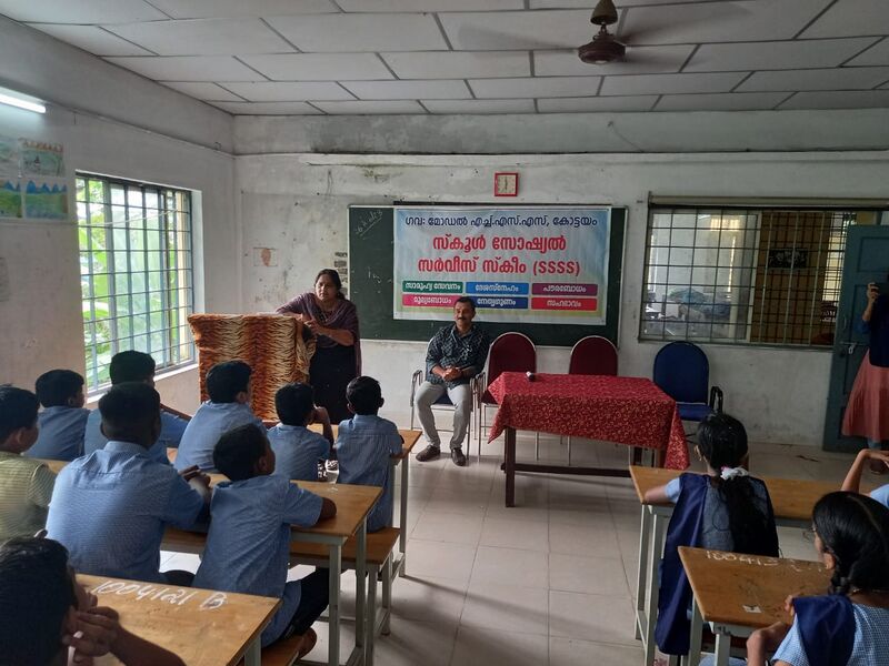 പ്രമാണം:33027 antidrug4.jpeg