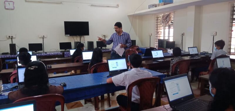 പ്രമാണം:37001 LK Abhiruchipareeksha 22 1.jpeg