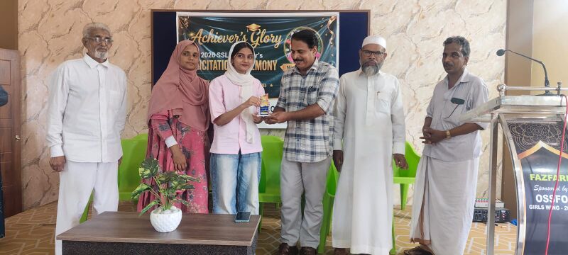 പ്രമാണം:8dabce17-40c0-465b-9e35-717be7115ac4.jpg