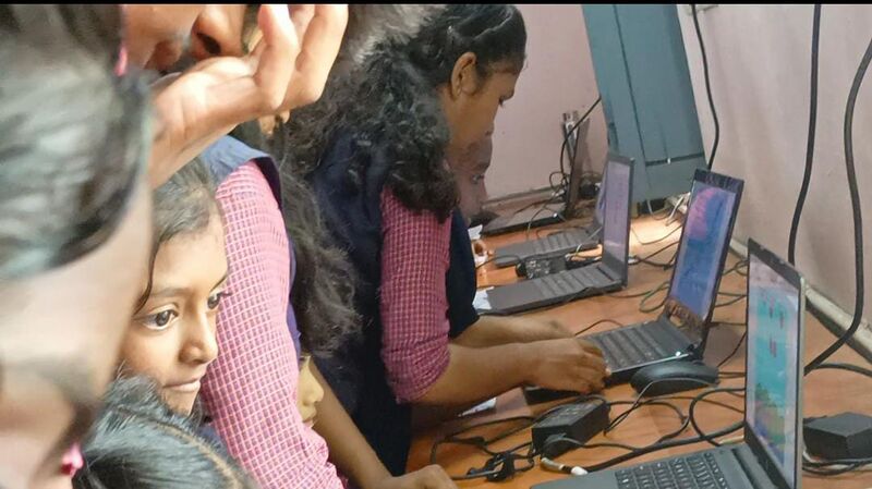 പ്രമാണം:Freedom fest104.jpg