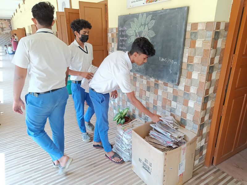 പ്രമാണം:Newspaper collection 35052 22 (2).jpg