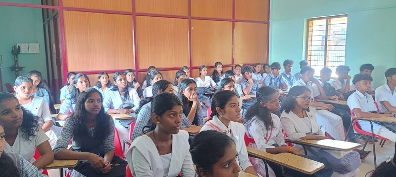 പ്രമാണം:Red cross 3 2025.jpeg