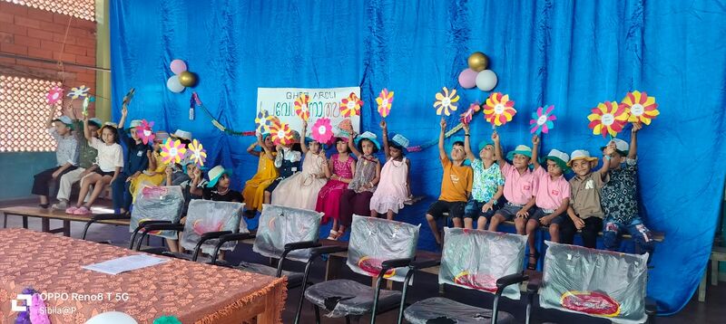 പ്രമാണം:13042 Pravesanolsavam.jpeg