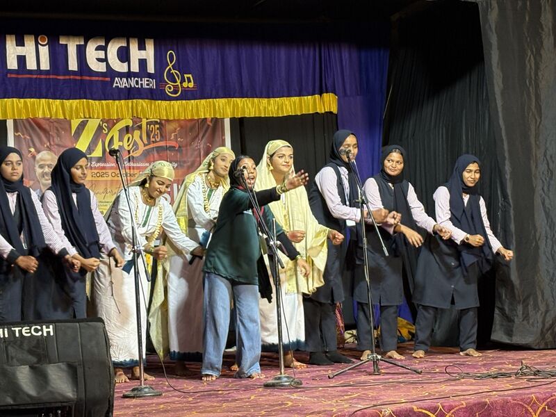 പ്രമാണം:16042 Schoolkalolsavam25 7.jpg