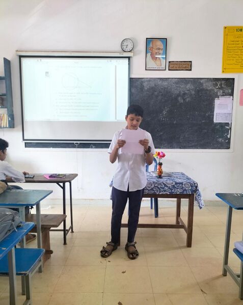 പ്രമാണം:17083 High-tech Classroom.jpeg