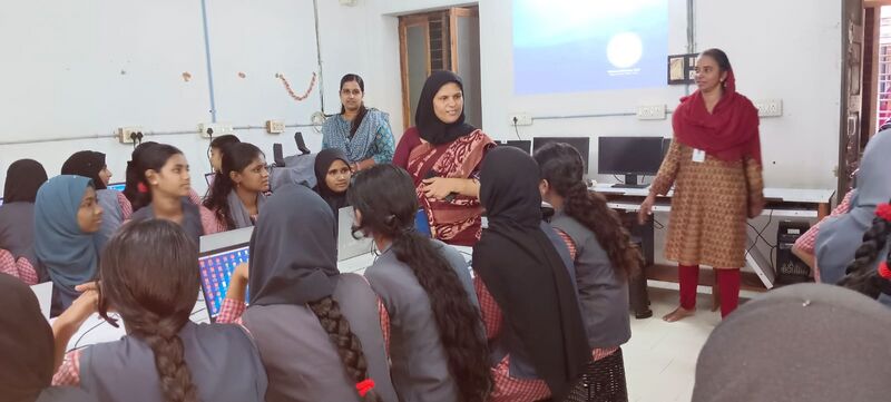 പ്രമാണം:21012-school camp2023-26 2.jpeg