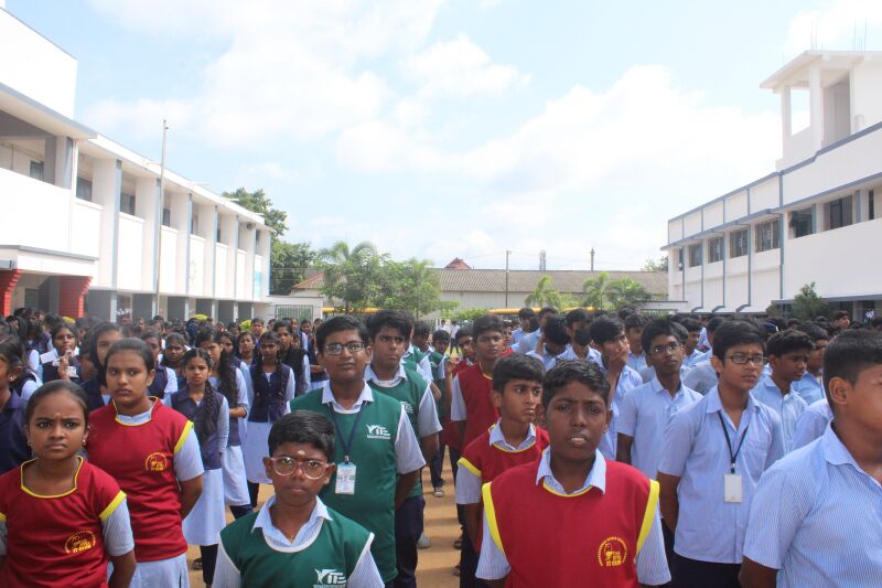 പ്രമാണം:21060-lk freedom12.jpg