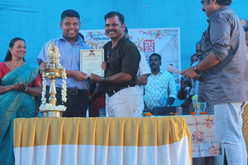 പ്രമാണം:34041 yf253.jpg