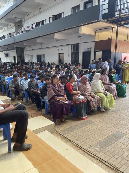 പ്രമാണം:48086 MLP PRAVESHANOLSAVAM 6 2026.jpg