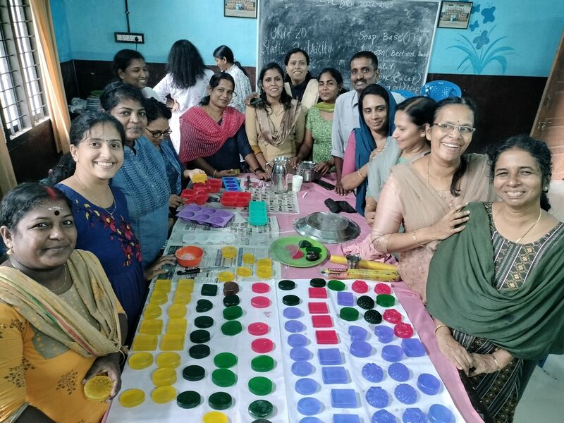 പ്രമാണം:Al10 tsr 22031.jpg