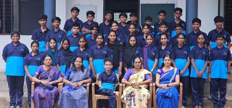 പ്രമാണം:LK Batch2025-28.jpg