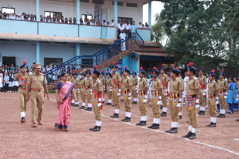 പ്രമാണം:14028 76f.jpg