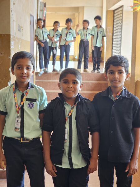 പ്രമാണം:19855 election 4.resized.jpg