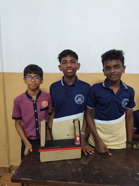 പ്രമാണം:25044 school sasthrolsavam 5.jpg