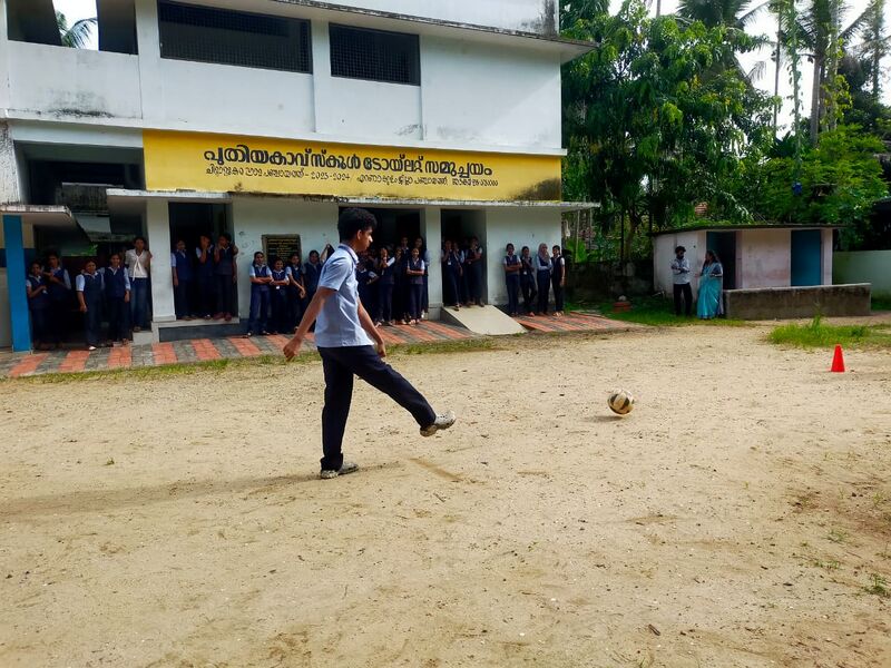 പ്രമാണം:25059 EKM 3TG26-17-06.jpg