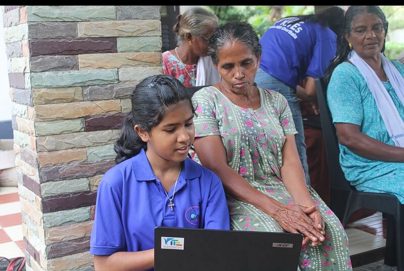 പ്രമാണം:34024 lk amma@elikam2.jpg