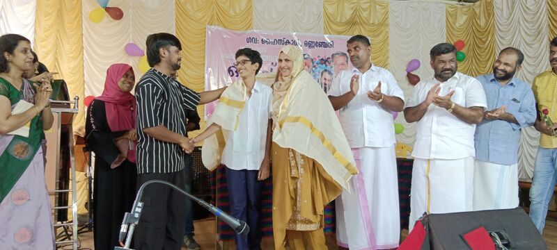 പ്രമാണം:34044-Ghsm-pravesanotsavam-2025b.jpg