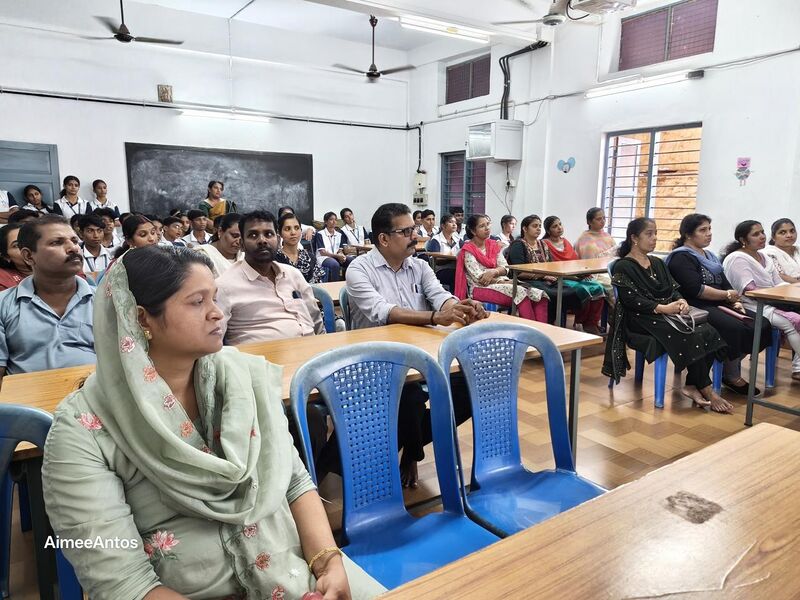 പ്രമാണം:37009 lk sarvamAImayam 6.jpg