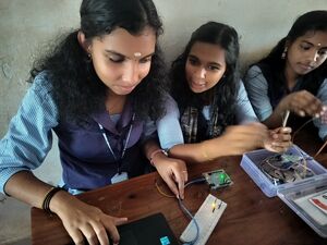 42039 class 10 robotics training lk 2024-27 7.jpg