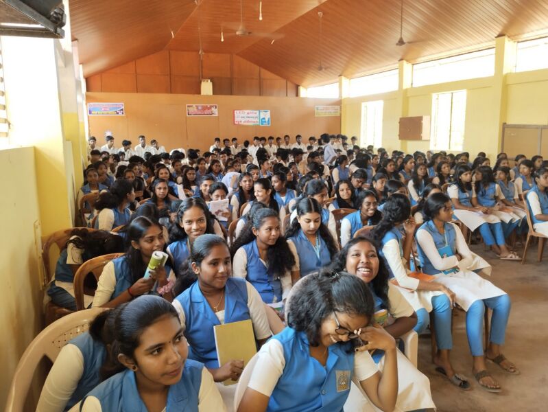 പ്രമാണം:44018 lv2 24.jpg