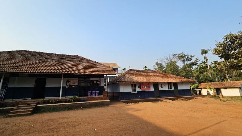 പ്രമാണം:48246 school old building.JPG