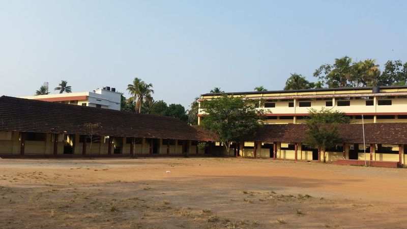 പ്രമാണം:SCHOOL.JPEG