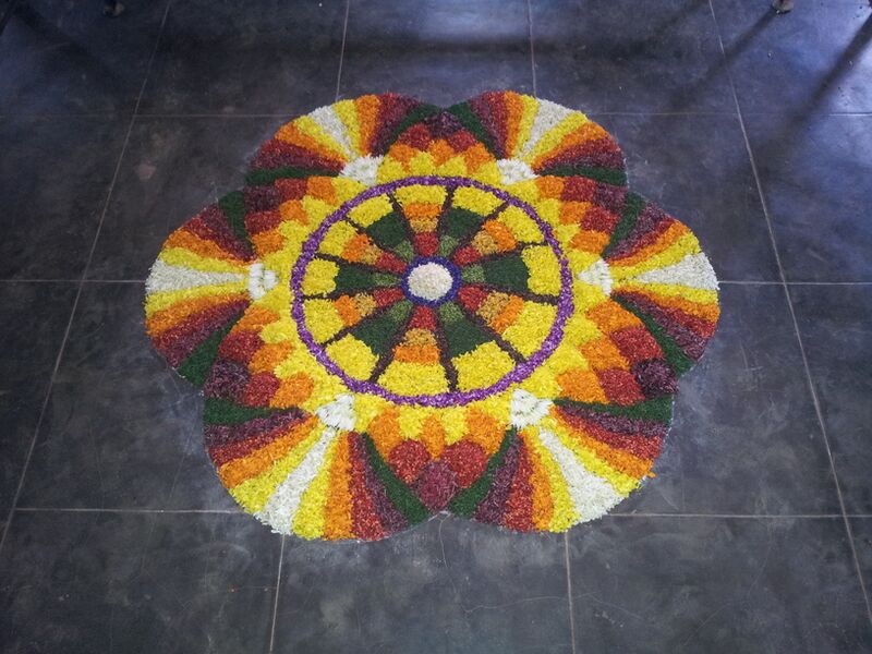 പ്രമാണം:19068 onam 2016 2.resized.jpg