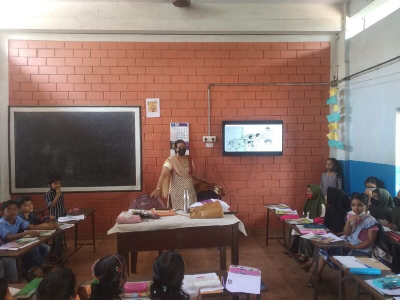 പ്രമാണം:19413 smart class 7.jpeg