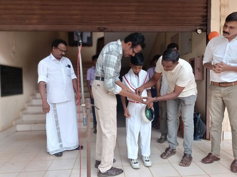 പ്രമാണം:19501 jrc uniform.jpg